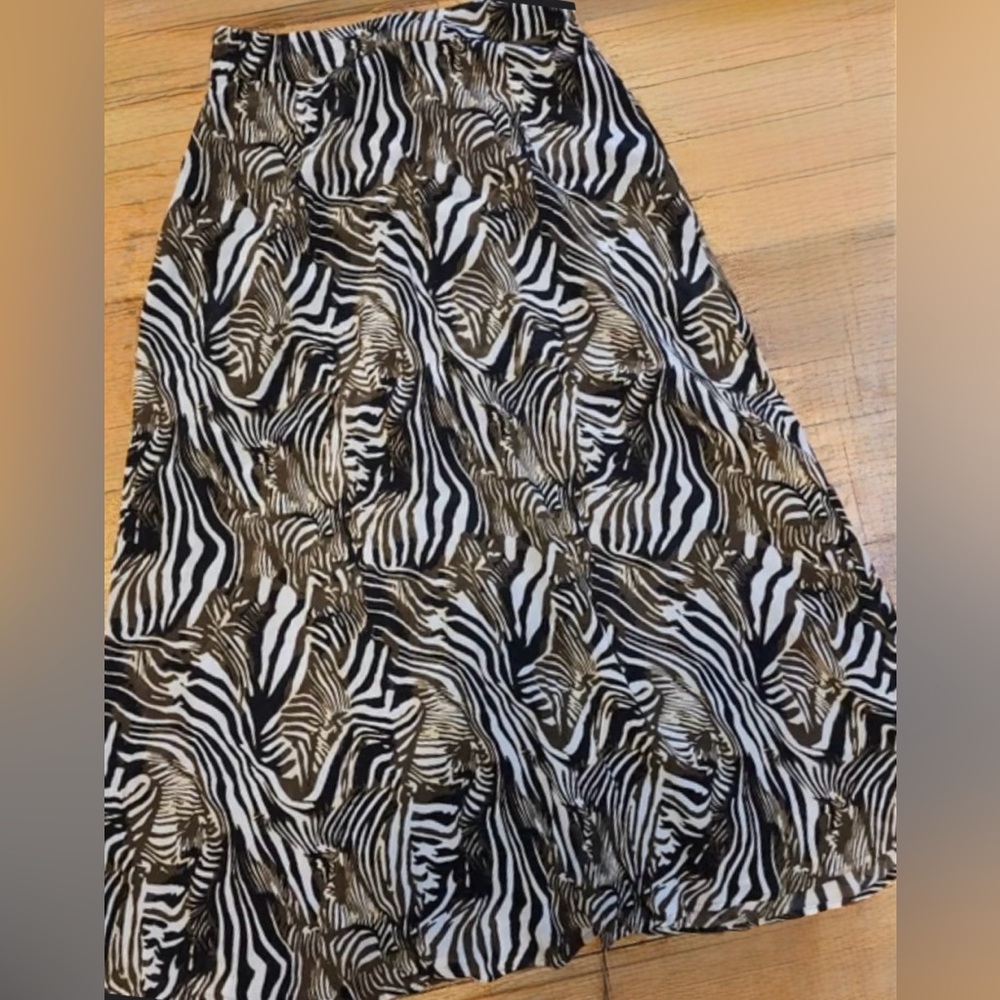 Anthropologie Rdalamal Brown zebra print 
Skirt